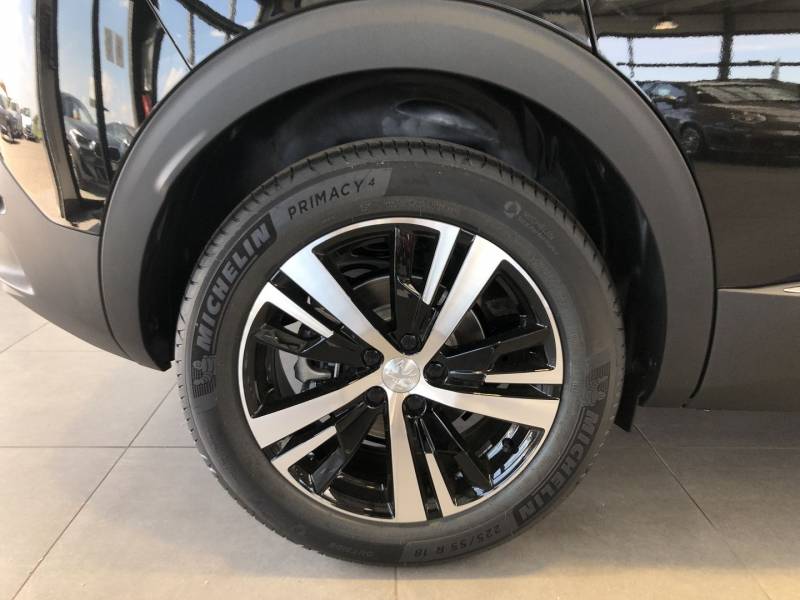 PEUGEOT 3008 GT BOITE AUTO ESSENCE NEUF DISPO A VENDRE A  AIX LES PLATANES