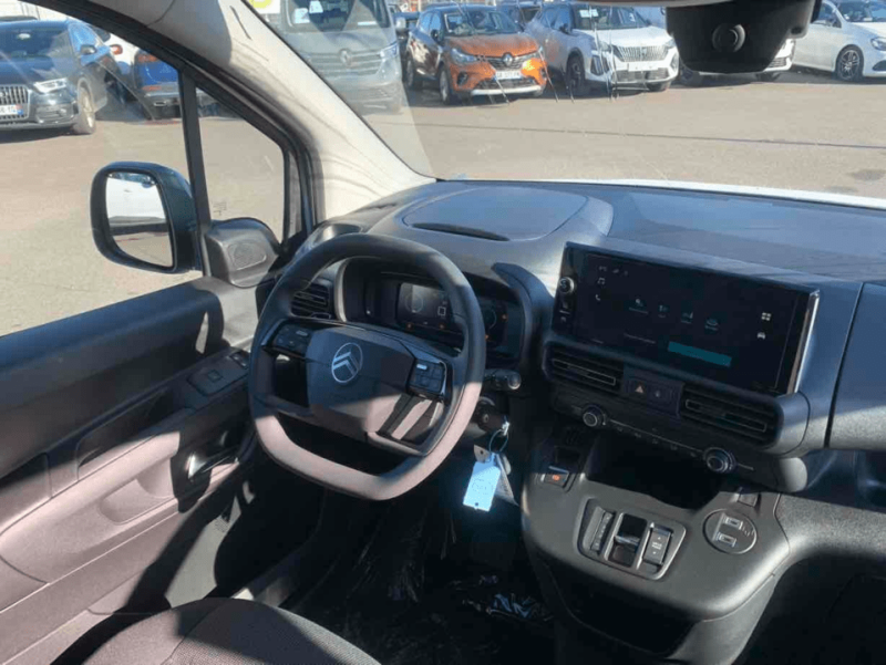 CITROEN BERLINGO BOITE AUTO HDI 130CV NEUF A VENDRE A MARSEILLE PROVENCE AEROPORT