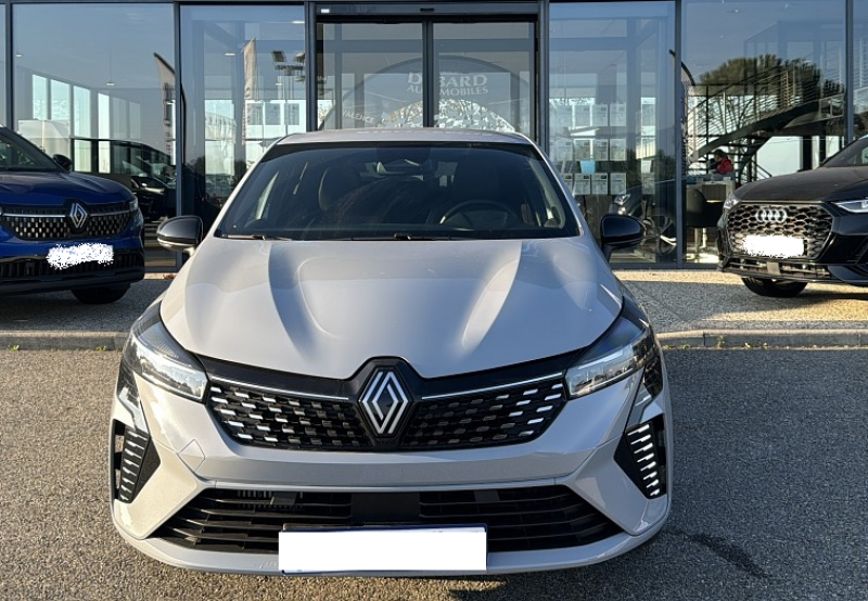 RENAULT CLIO 5 NEUVE BOITE AUTO ESSENCE DISPO A VENDRE A MARSEILLE