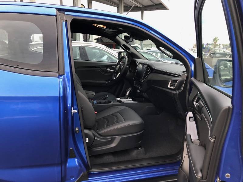 ISUZU D MAX DIESEL BOITE AUTO NEUF DISPO A VENDRE A  VITROLLES