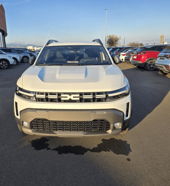 DACIA DUSTER 2025 HYBRIDE 140CV NEUF DISPO A VENDRE A MARSEILLE