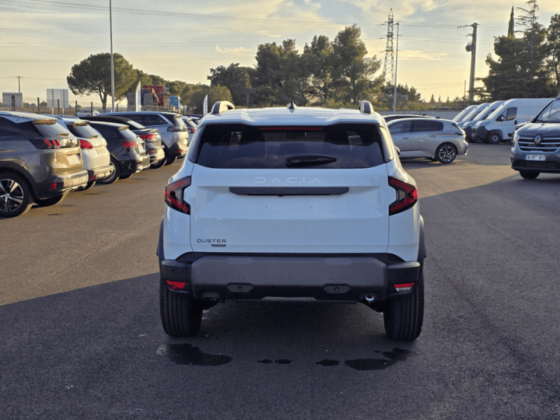 DACIA DUSTER 2025 HYBRIDE 140CV NEUF DISPO A VENDRE A PUYRICARD