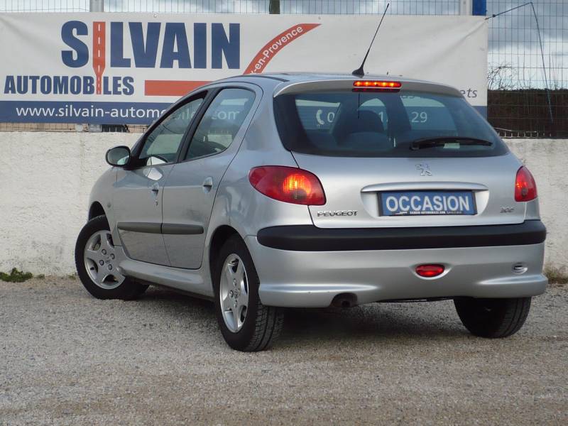 BOITE AUTO A VENDRE A EGUILLES
