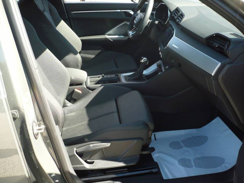 AUDI Q3  NEUF DISPO  A VENDRE A VITROLLES