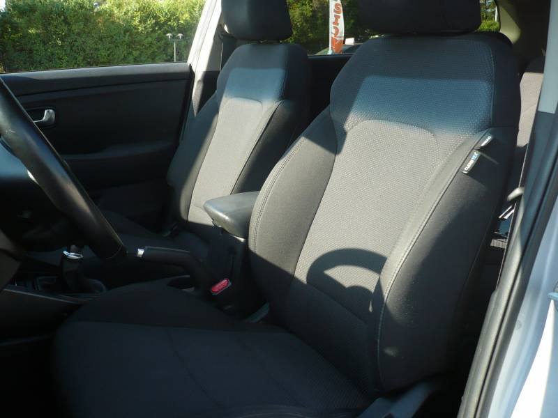 KIA CARENS A VENDRE A MANOSQUE