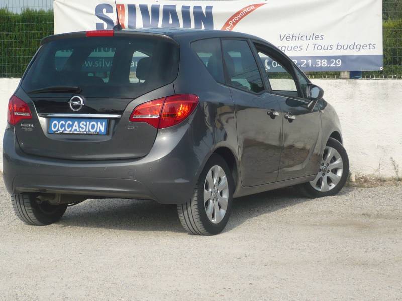 OPEL MERIVA A BOITE AUTO A VENDRE A SAINT MAXIMIN