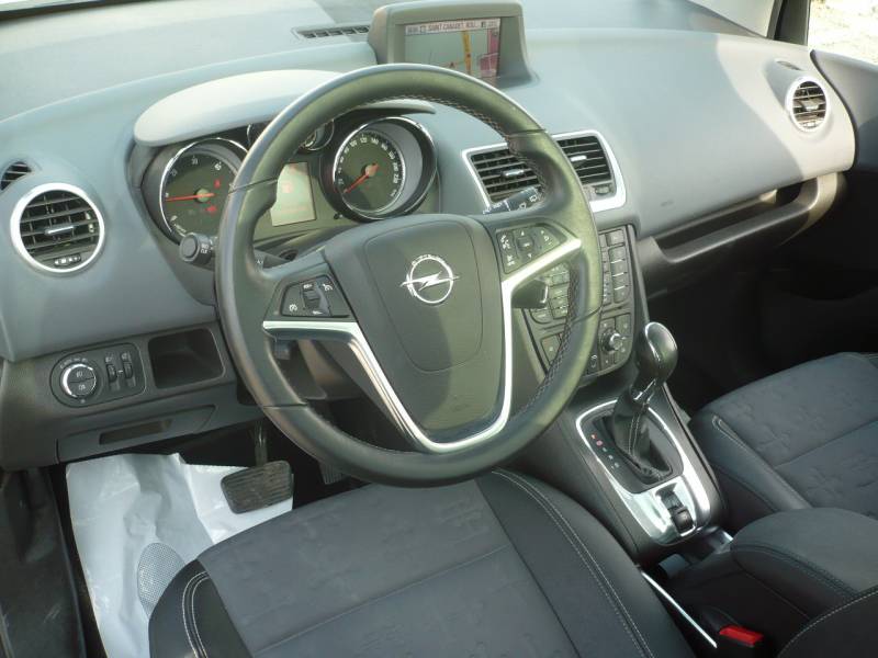 MERIVA BOITE AUTO A VENDRE A VENELLES