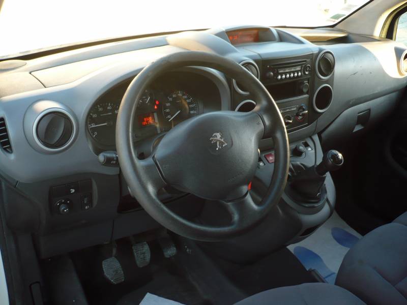 PARTNER A VENDRE A MEYRARGUES