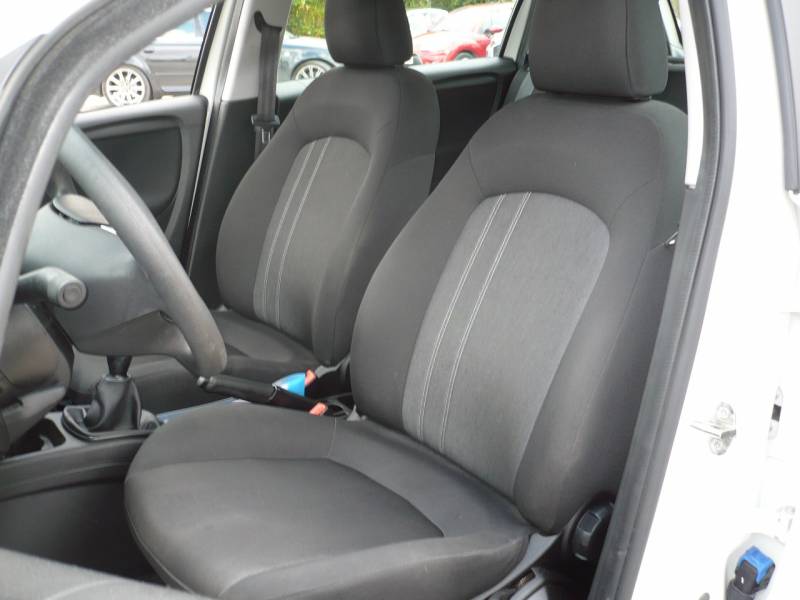 FIAT PUNTO OCCASION A VENDRE A BOUC BEL AIR