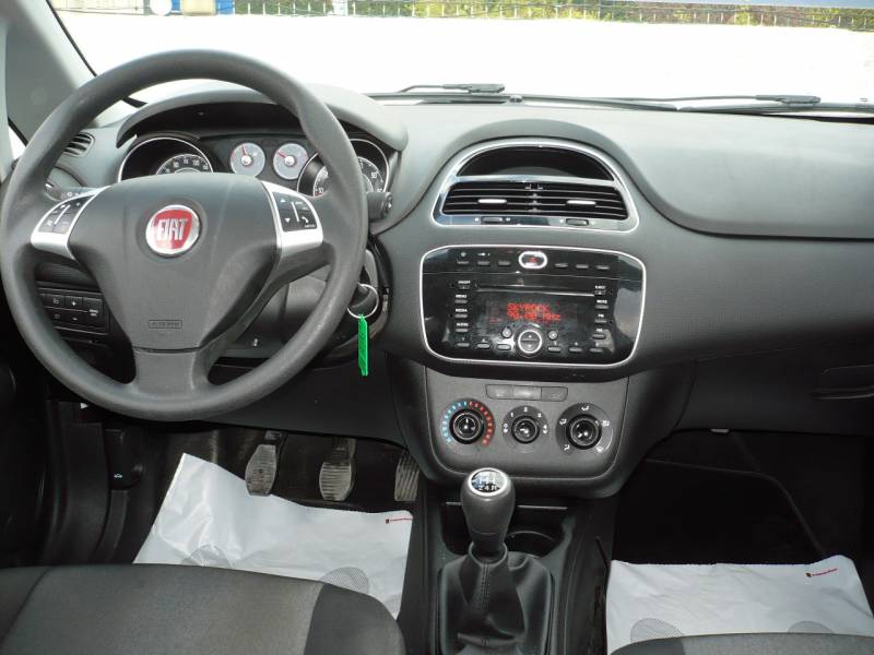 FIAT PUNTO OCCASION A VENDRE A EGUILLES
