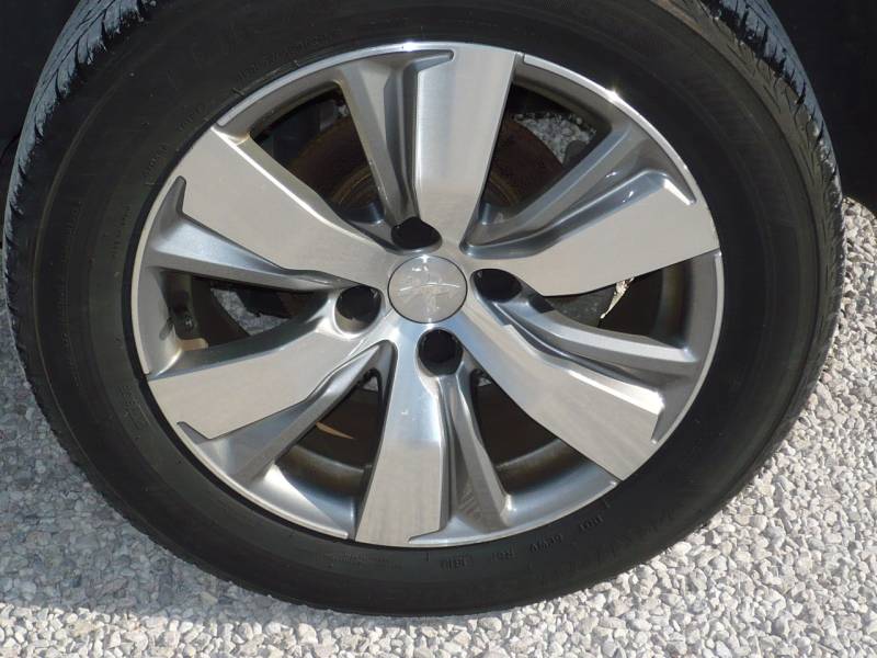 PEUGEOT 2008 HDI 100 CV ALLURE OCCASION A VENDRE PAS CHERE A MARSEILLE PROVENCE 