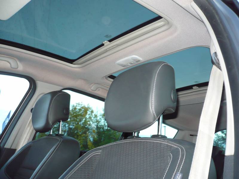 GRAND SCENIC DCI BOITE AUTO OCCASION  VENDRE A NIMES