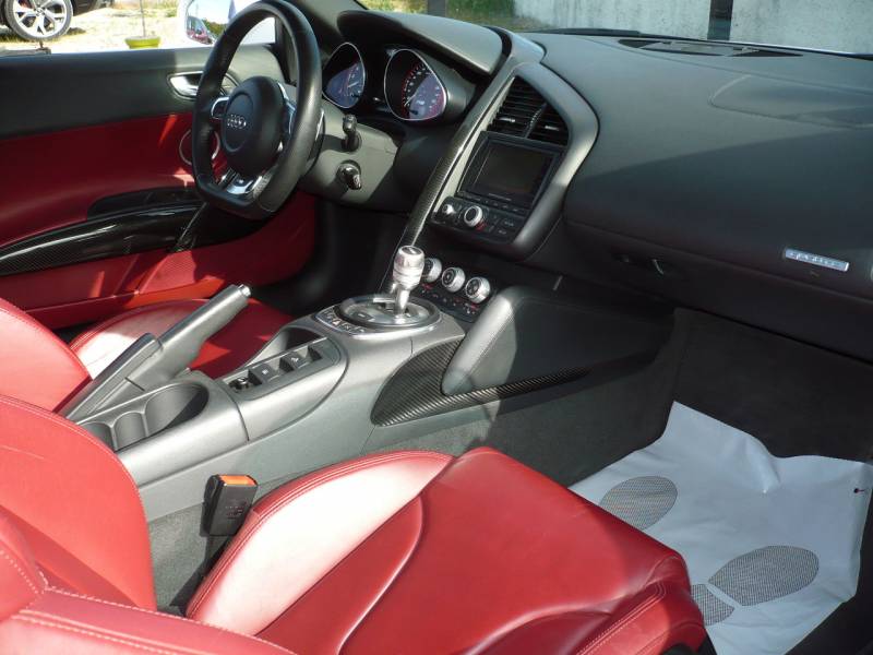 AUDI R8 V10 525 cv  SPYDER  R-TRONIC