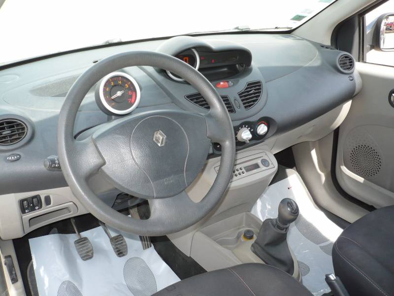 RENAULT TWINGO II OCCASION PAS CHERE A VENDRE A VITROLLES