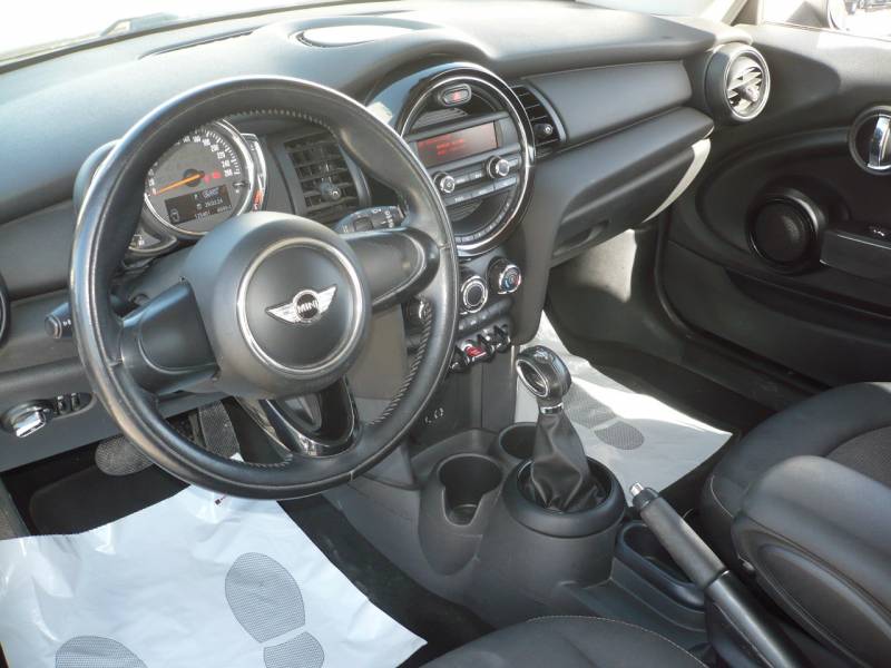 MINI BOITE AUTO ESSENCE OCCASION PAS CHERE A VENDRE A PUYRICARD