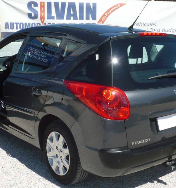PEUGEOT 207 SW 1.6L HDI 92 OCCASION FAIBLE KMS PAS CHERE A VENDRE A  VITROLLES