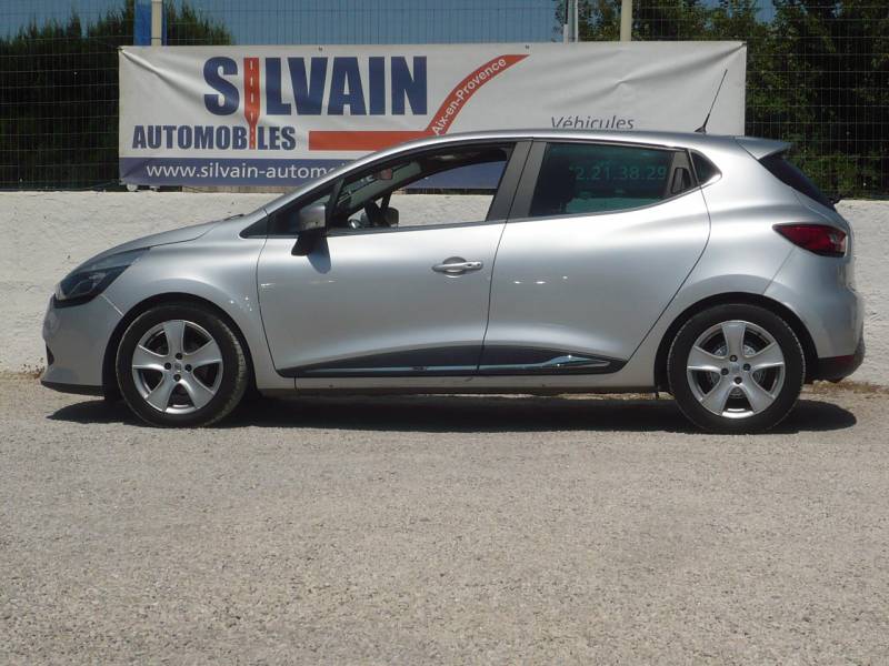 RENAULT CLIO 4 TCE 120 CV  ESSENCE EDC BOITE AUTO OCCASION A VENDRE A VENELLES