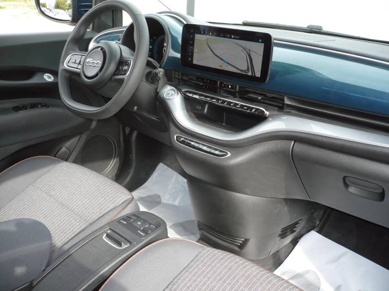 FIAT 500 3 ELECTRIQUE 118 CV BERLINE ICONE PREMIERE MAIN OCCASION A VENDRE A PUYRICARD