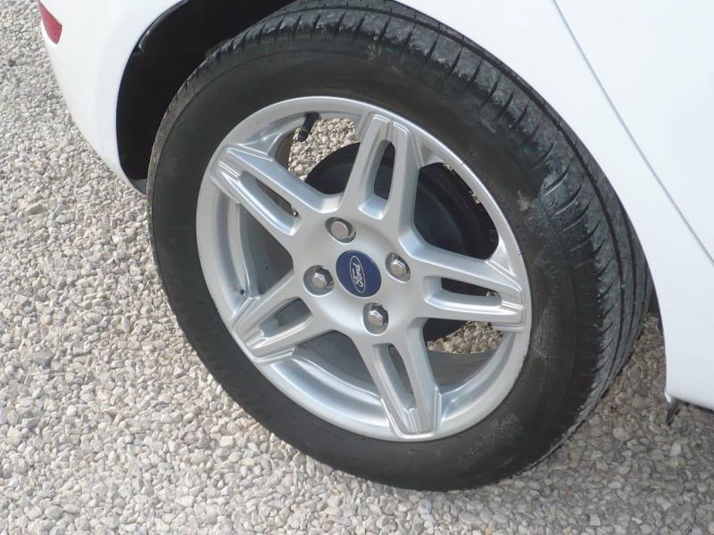 FORD FIASTA VI TDCI 95 CV TITANIUM OCCASION A VENDRE A EGUILLES