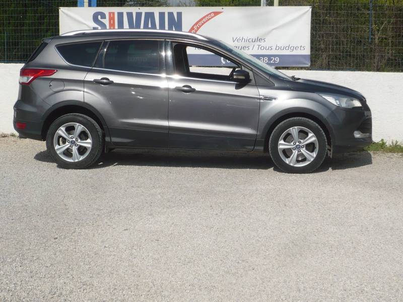 FORD KUGA TDCI 140 CV PETIT PRIX OCCASION A VENDRE A MANOSQUE