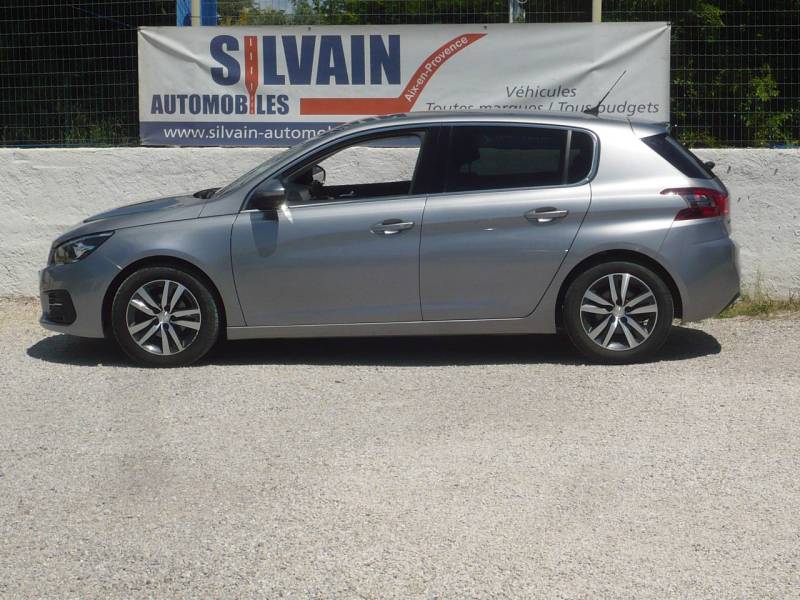 PEUGEOT 308 1.2L ESSENCE OCCASION PAS CHERE A VENDRE A VENELLES
