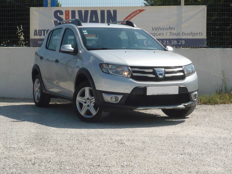DACIA SANDERO STEPWAY ESSENCE 90 CV OCCASION A VENDRE A AIX EN PROVENCE 
