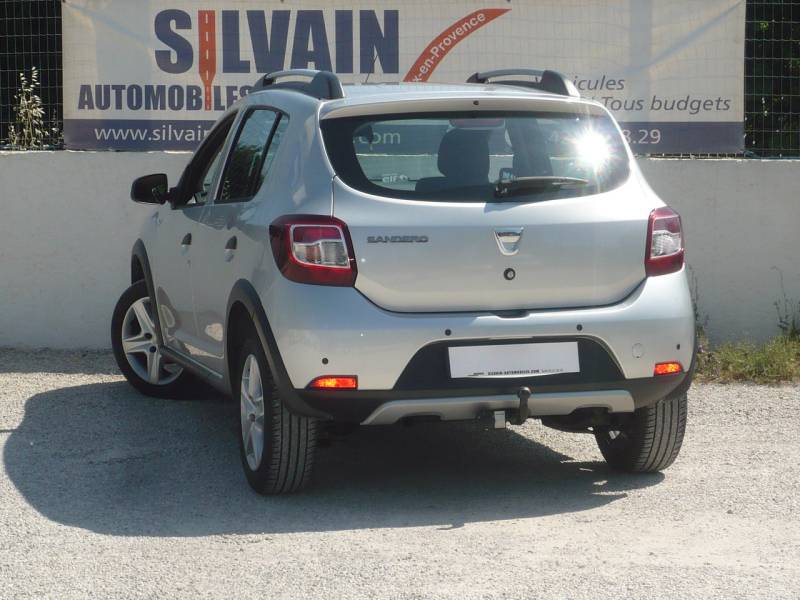 DACIA SANDERO STEPWAY ESSENCE 90 CV OCCASION A VENDRE A MANOSQUE