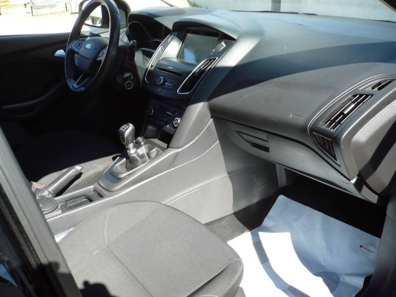 FORD FOCUS 3 TDCI 120 CV EDITION GPS OCCASION PAS CHERE A VENDRE A MARIGNANE