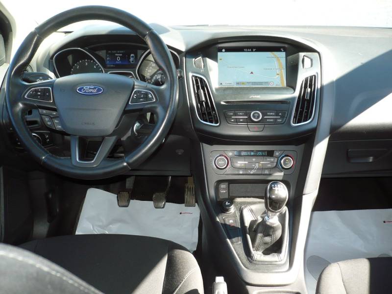 FORD FOCUS 3 TDCI 120 CV EDITION GPS OCCASION PAS CHERE A VENDRE A VITROLLES