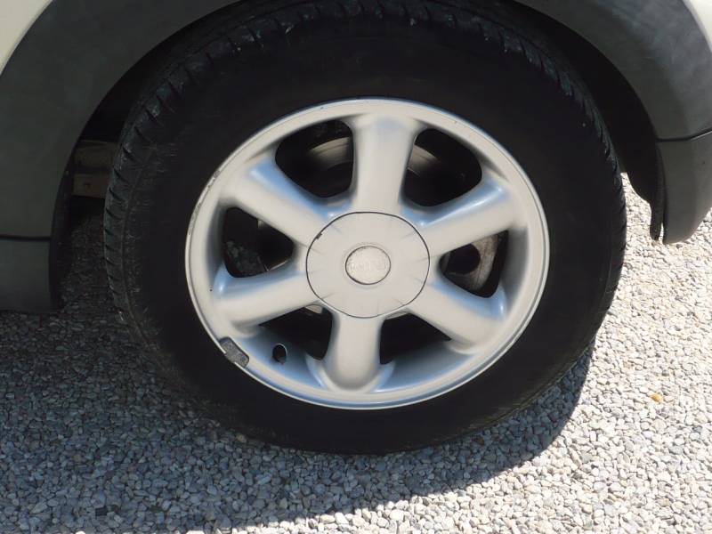 MINI ONE ESSENCE 1.4L 95 CV . OCCASION PAS CHERE A VENDRE A EGUILLES