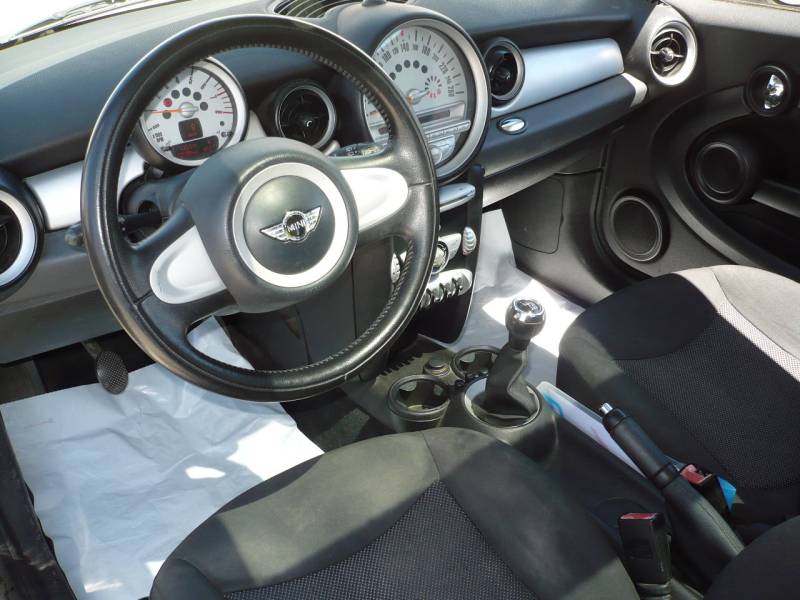 MINI ONE ESSENCE 1.4L 95 CV . OCCASION PAS CHERE A VENDRE A VITROLLES