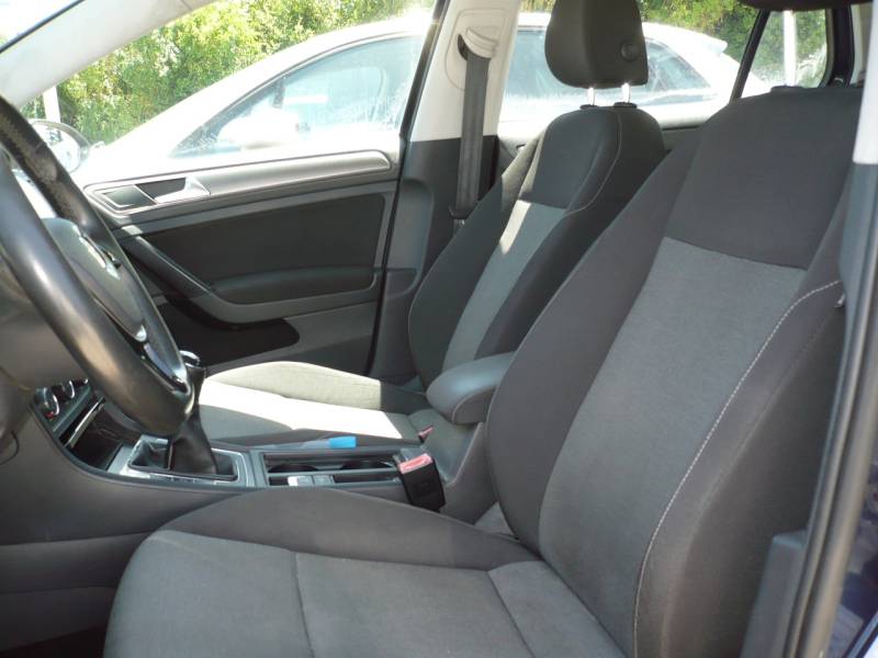 VOLKSWAGEN GOLF VII . TSI 85 CV . OCCASION PAS CHERE A VENDRE A PLAN DE CAMPAGNE 