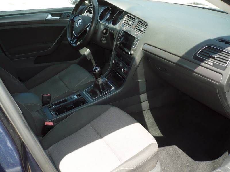 VOLKSWAGEN GOLF VII . TSI 85 CV . OCCASION PAS CHERE A VENDRE A PUYRICARD