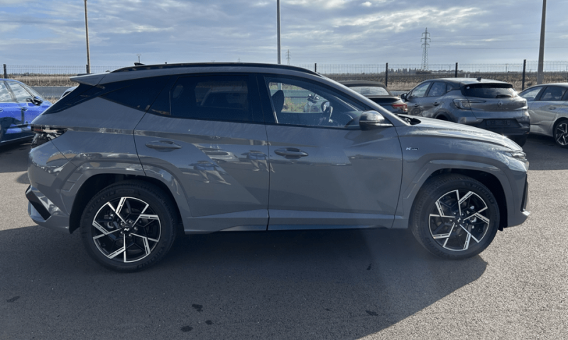HYUNDAI TUCSON HYBRIDE NEUF DISPO A VENDRE A SAINT MAXIMIN LA SAINTE BAUME