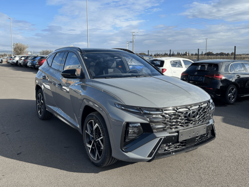 HYUNDAI TUCSON HYBRIDE NEUF DISPO A VENDRE A AIX EN PROVENCE 