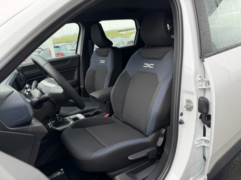 DACIA BIGSTER ESSENCE / GPL MICRO HYBRID 140 CV NEUVE A VENDRE A GAP