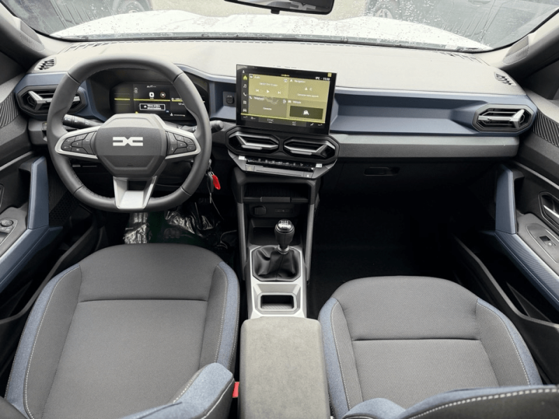 DACIA BIGSTER ESSENCE / GPL MICRO HYBRID 140 CV NEUVE A VENDRE A VITROLLES