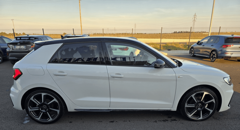 AUDI A1 TFSI 116 CV ESSENCE BOITE AUTO S LINE S-TRONIC A VENDRE A VENELLES