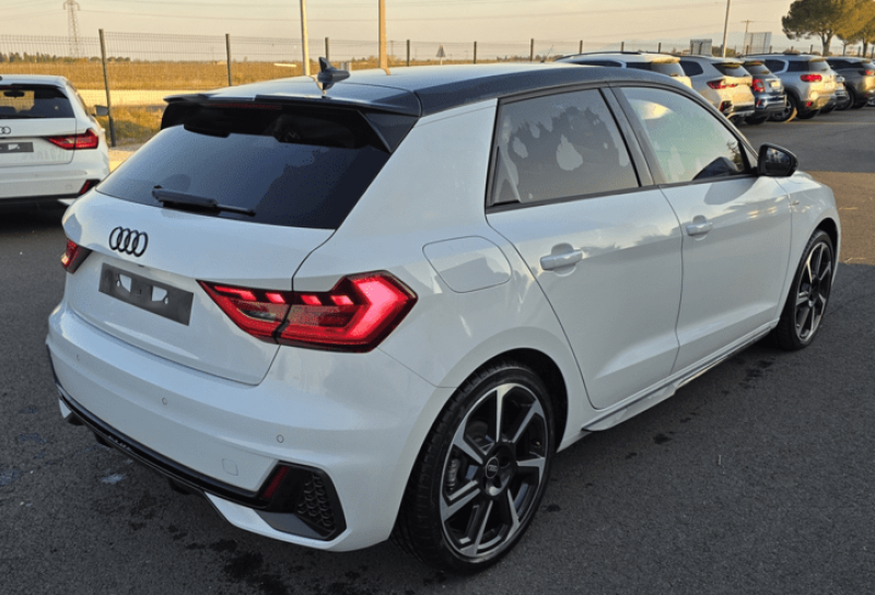 AUDI A1 TFSI 116 CV ESSENCE BOITE AUTO S LINE S-TRONIC A VENDRE A VITROLLES