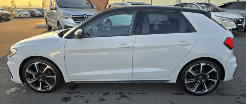 AUDI A1 TFSI 116 CV ESSENCE BOITE AUTO S LINE S-TRONIC A VENDRE A MANOSQUE 