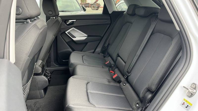 AUDI Q3 TDI S TRONIC NEUF DISPO A VENDRE A  VITROLLES