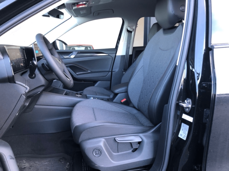 VOLKSWAGEN TIGUAN ESSENCE BVA NEUF A VENDRE  A PERTUIS